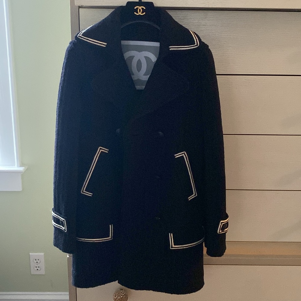 Classic Chanel black/white double-breasted jacket 34